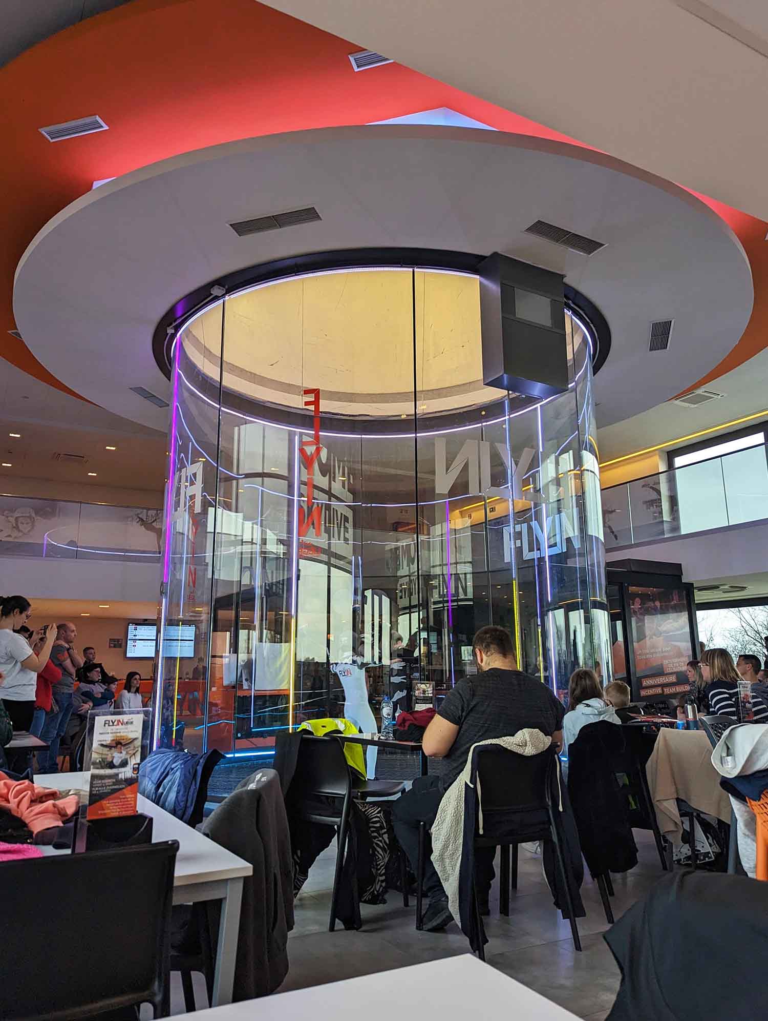 FlyIn Liège intérieur