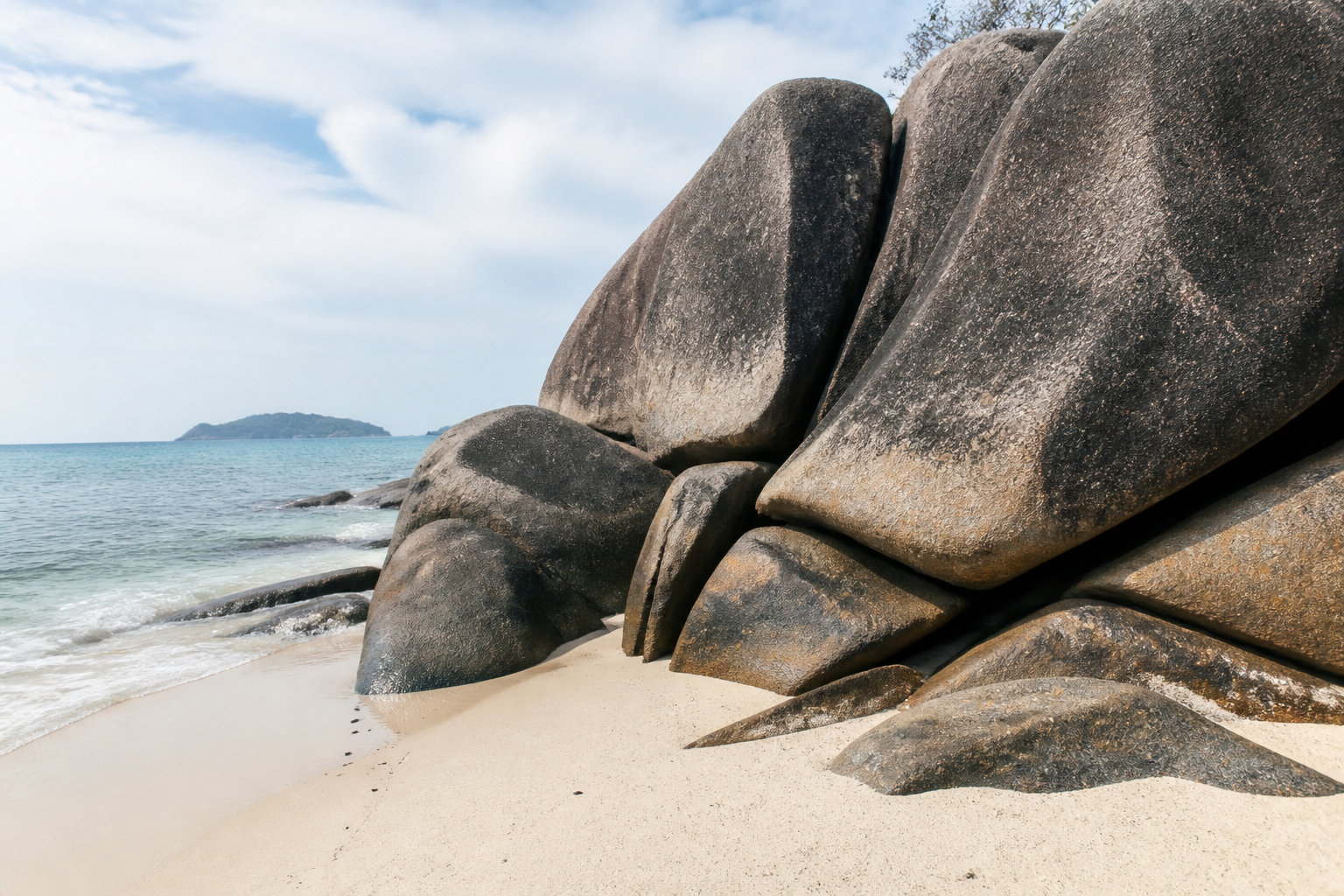 Quelle île choisir aux Seychelles ? Le comparatif pour 2026 16 Seychelles : quelle île choisir entre Mahé, Praslin et La Digue ?