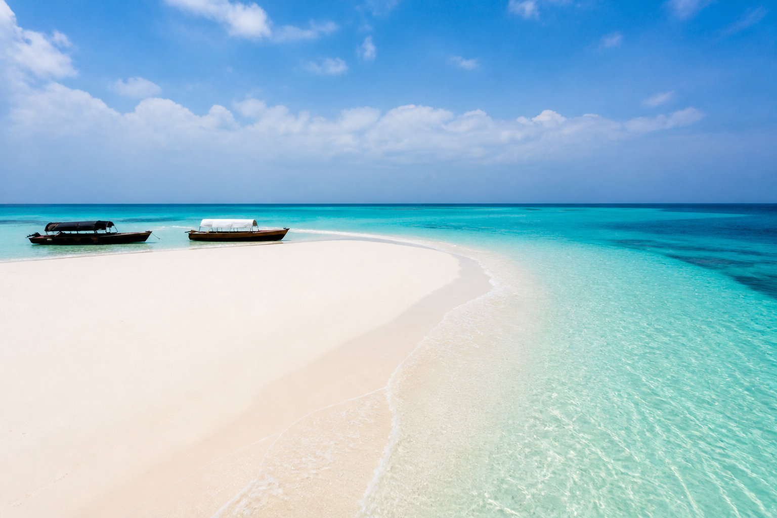Voyage à Zanzibar à petit prix : le guide pour 2026 14 Budget réaliste et sélection d'hébergements en 2026