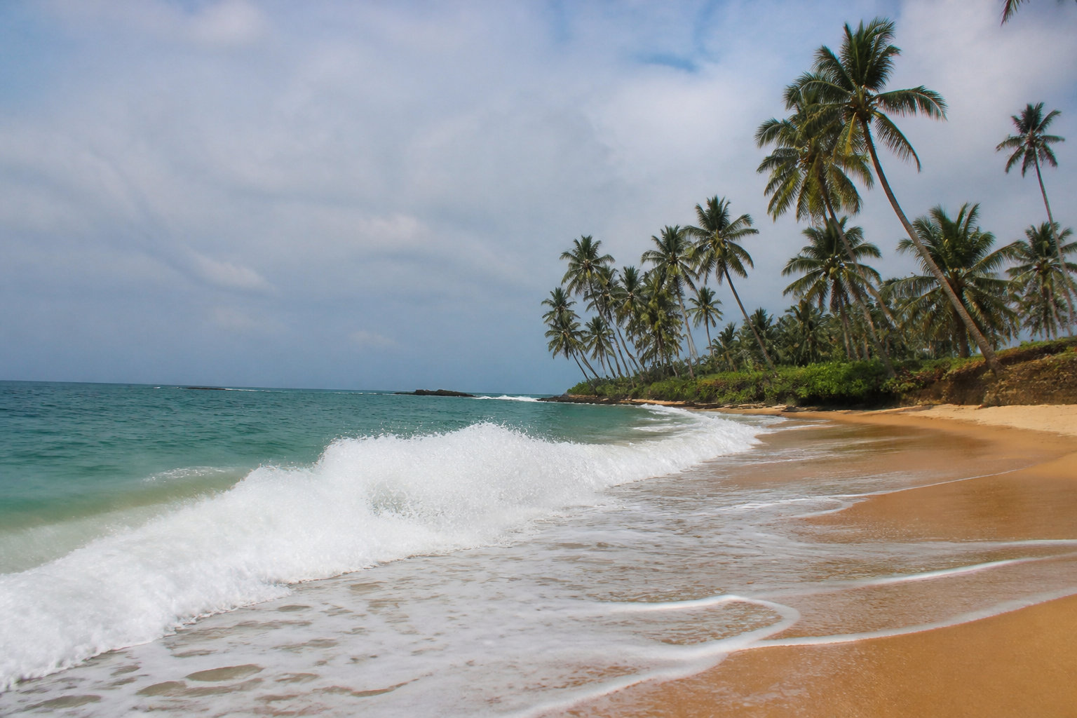 Quelle île paradisiaque choisir pour tes vacances ? 28 Le Sri Lanka pour mixer culture et vagues sauvages