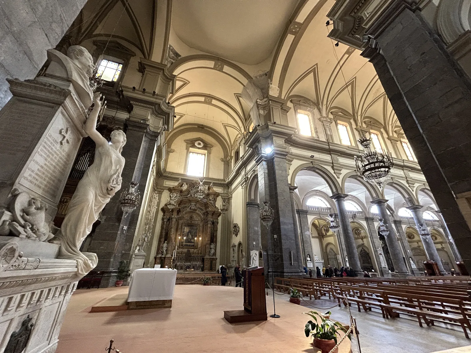 Visiter Palerme en 3 jours : mon carnet de voyage testé sur place 25 La nef de l'église San Domenico