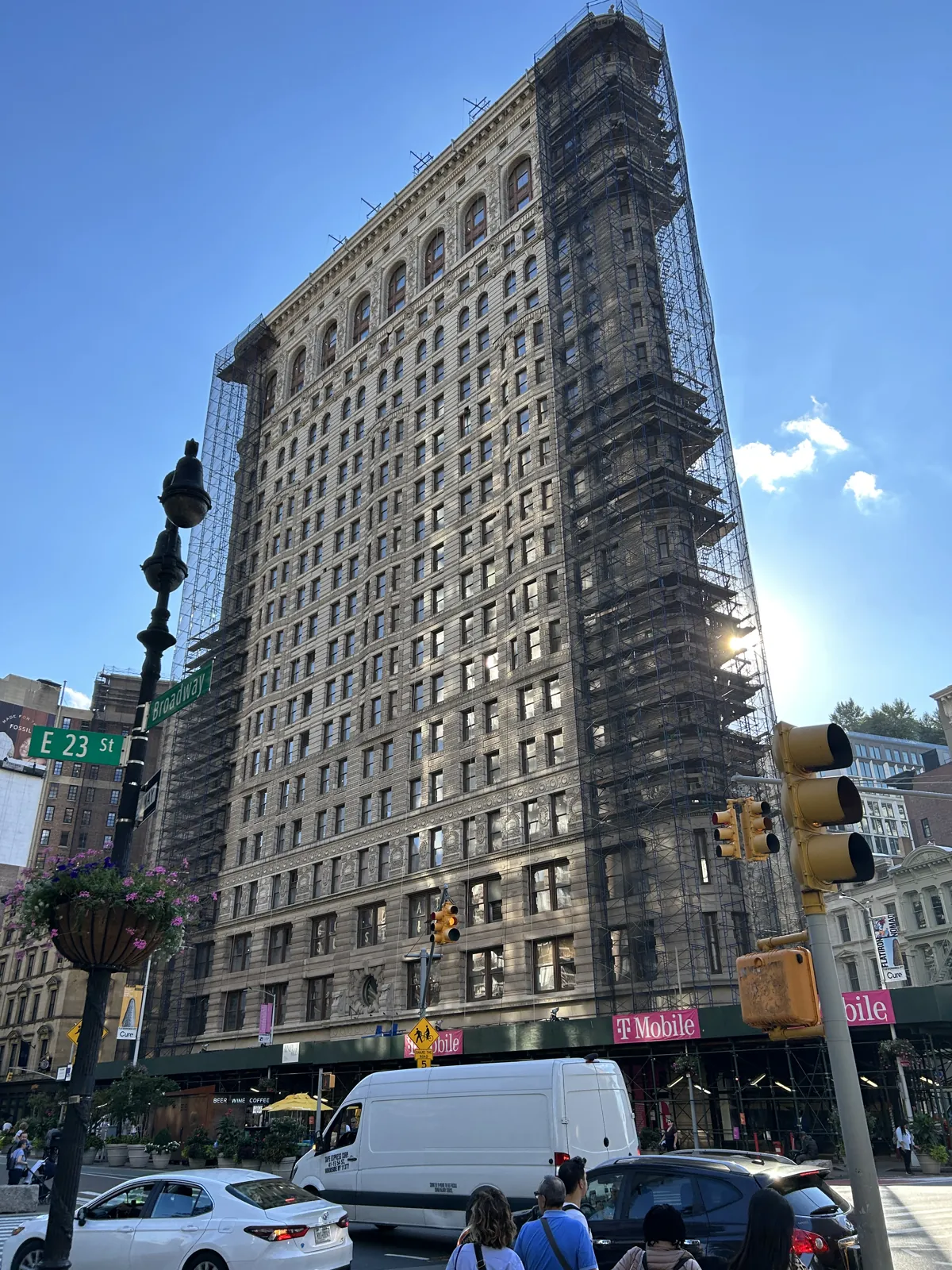 New York en 5 jours : mon carnet de voyage et mes conseils testés sur place 13 Le Flatiron Building en fin de journée, au croisement de Broadway et de la 5e Avenue