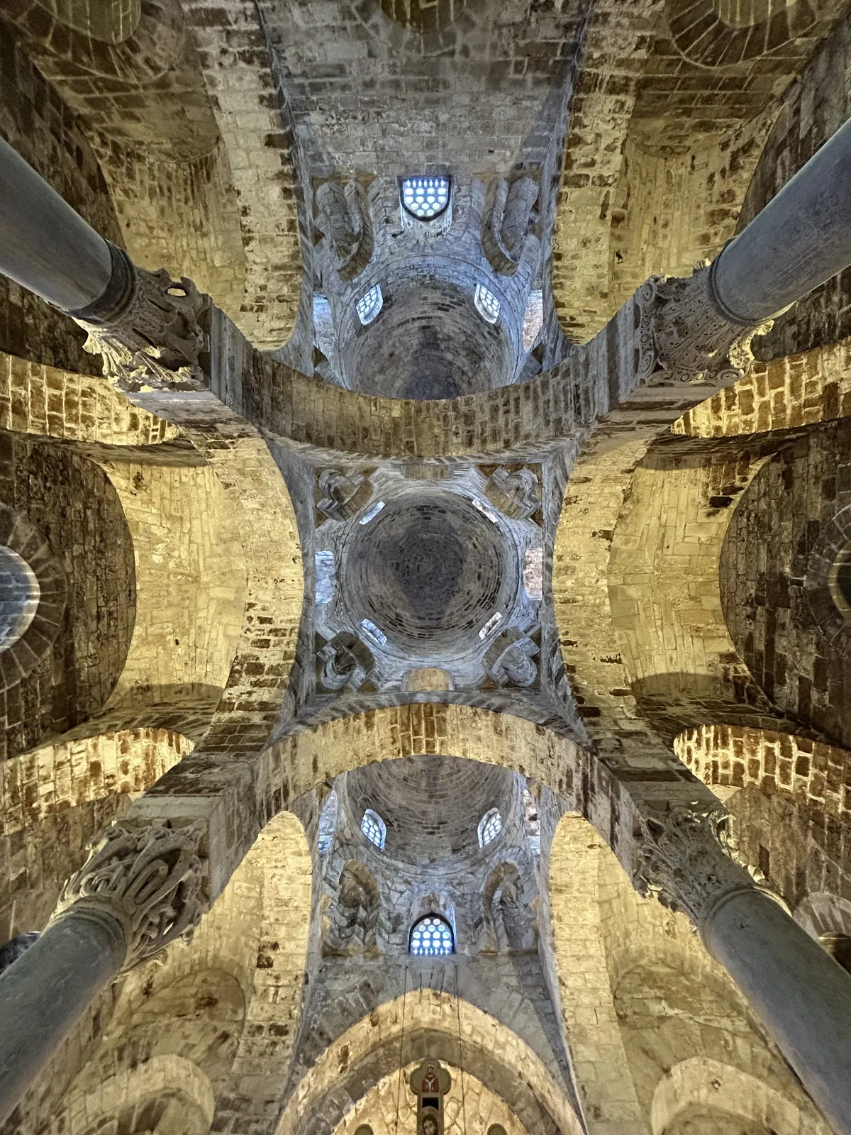 Visiter Palerme en 3 jours : mon carnet de voyage testé sur place 48 Les coupoles de San Cataldo, vues d'en dessous